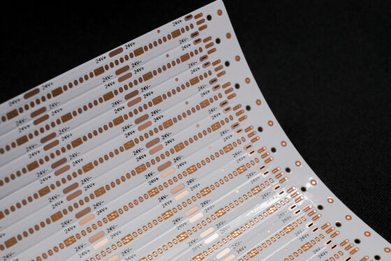 acheter Platine de bande lumineuse LED double couche avec film blanc, antioxydant OSP, circuit FPC flexible et résistant à la flexion online manufacture