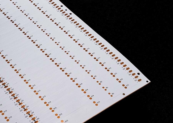 Circuits imprimés électroniques flexibles à double face avec film blanc et caractères noirs