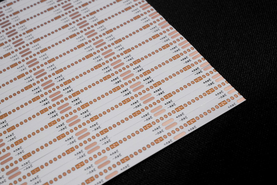Tableau à bande lumineuse LED 24V à double couche pour les lumières PCB flexible FPC