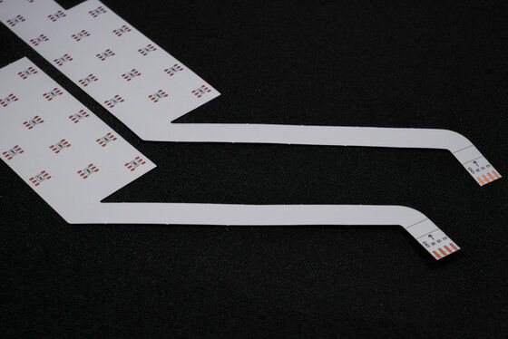 Assemblage de PCB flexible FPC à LED avec niveau de protection incendie V0, épaisseur de 0,25 mm et isolation en résine polyimide