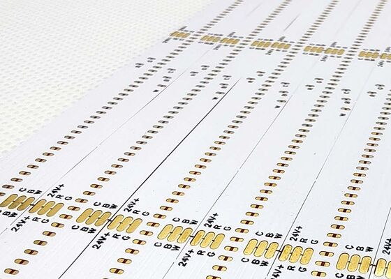 PCB double couche de circuit imprimé COB FPCB avec niveau de protection incendie V0 et services personnalisés pour