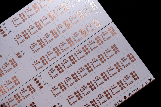 Conception personnalisable Circuits flexibles Plateforme à faible coût Fiabilité élevée du rétroéclairage