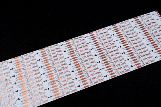 Des circuits imprimés flexibles LED FPC de haute précision adaptés aux systèmes d'éclairage à bande LED avec d'excellentes capacités de flexion