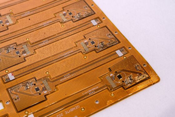 Plaque de circuit imprimé HDI à double couche avec finition dorée et conception personnalisable pour les applications à haute densité